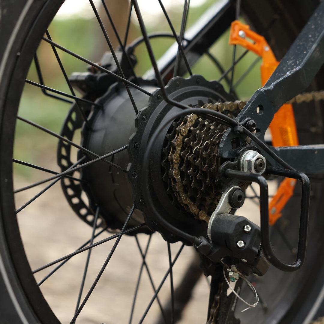 HappyRun G60 Pro moped-style electric bike 1000W motor detail